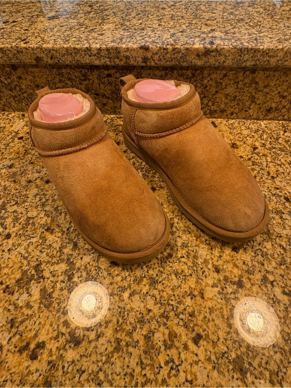 Ugg classic ultra mini boots chestnut 8 tan suede Sherpa